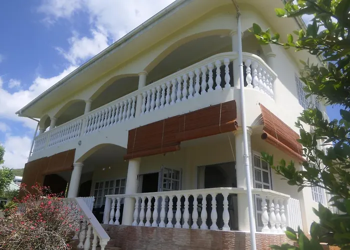 Сasa de vacaciones Tropical Garden Self Catering