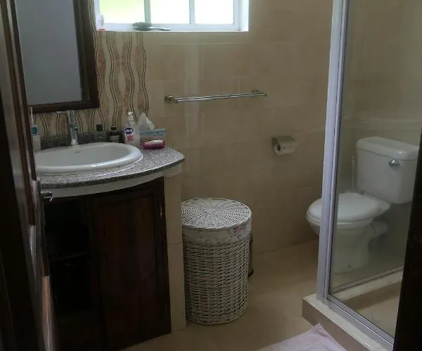 Tropical Garden Self Catering Сasa de vacaciones *