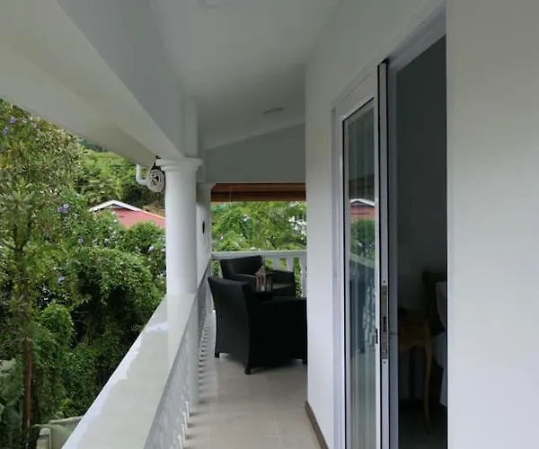 Tropical Garden Self Catering *