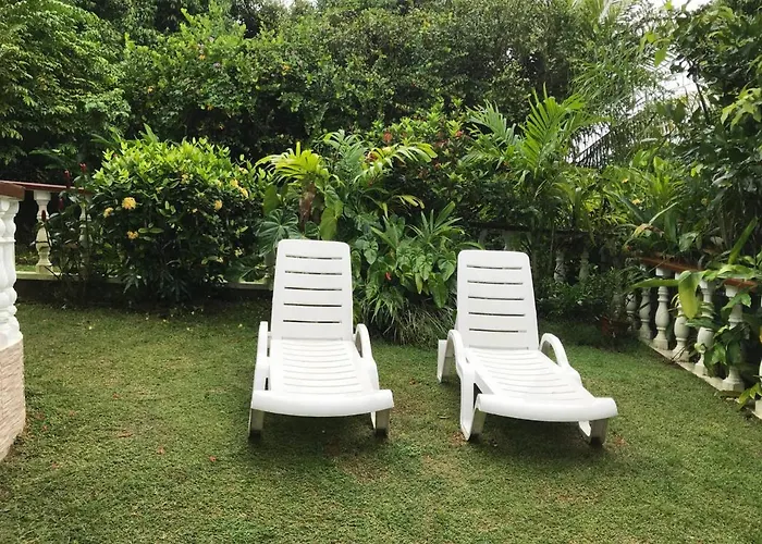 Tropical Garden Self Catering Nyaraló