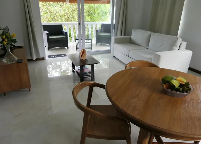 Tropical Garden Self Catering Сasa de vacaciones Victoria