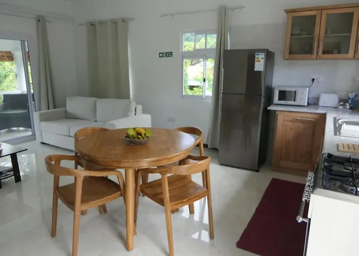 Tropical Garden Self Catering Сasa de vacaciones Victoria
